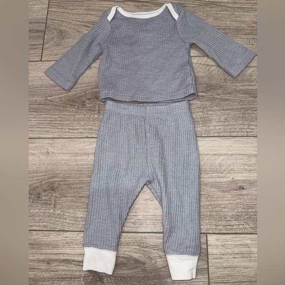 CLOUD ISLAND Gray Waffle Baby Outfit - Picture 1 of 3